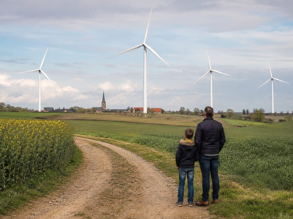 Thousands of new French windfarms — but no reduction in carbon emissions